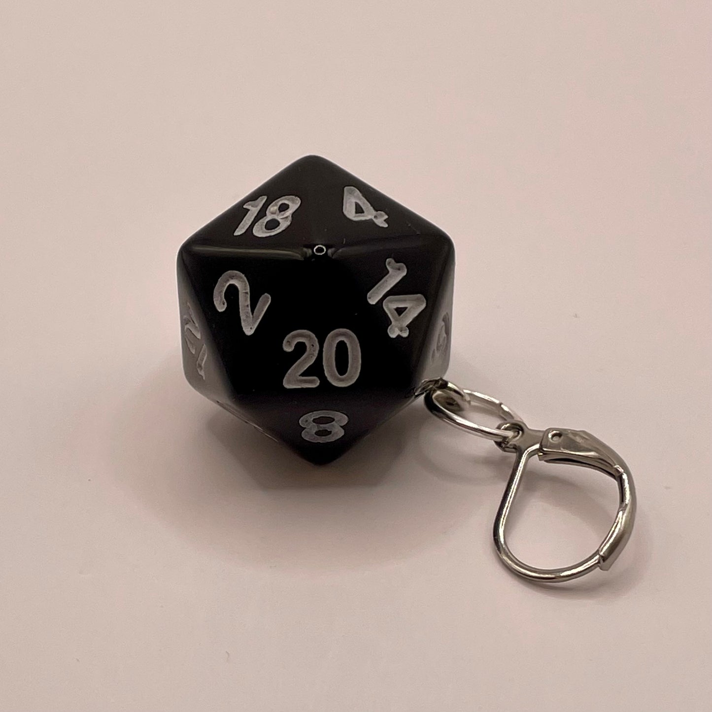 D20 Stitch Markers