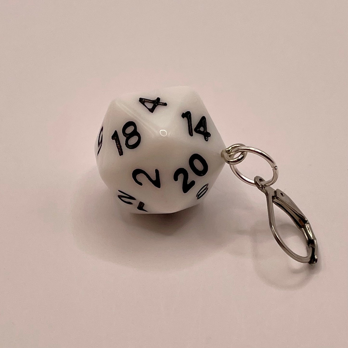 D20 Stitch Markers